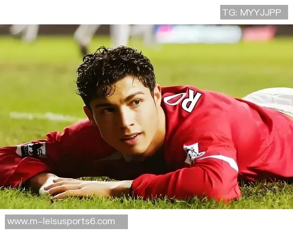 足球先生的荣耀之路与传奇时刻探秘足球背后的故事与梦想